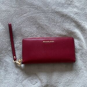 MICHAEL KORS RED WALLET